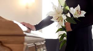Rituales Funerarios: Cómo ayudan al proceso de duelo y a la sanación emocional